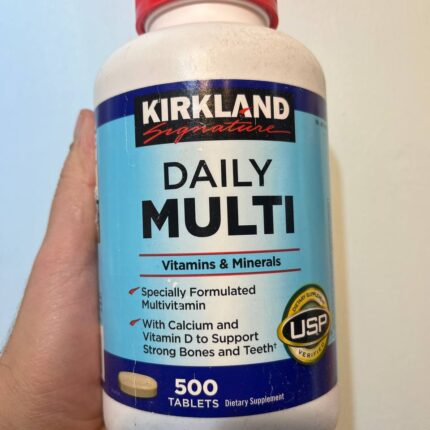Daily Multi کرکلند اصل آمریکا، مکمل مولتی ویتامین کامل برای تأمین نیازهای روزانه بدن، تقویت سیستم ایمنی، پوست، مو و انرژی بدن. خرید Kirkland Daily Multi با بهترین قیمت.